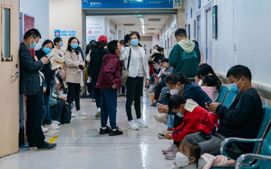 Perhapja e pneumonise misterioze, Kina rikthen maskat